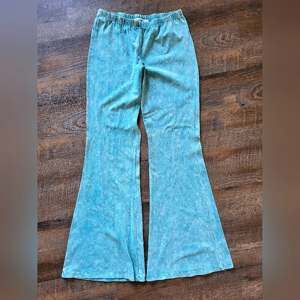 Womens teal colored, boutique brand flare pants
